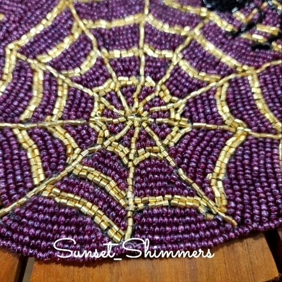 4 Purple & Gold Sparkly Beaded Spider Web Placemat Chargers 15" Halloween New - Picture 4 of 8
